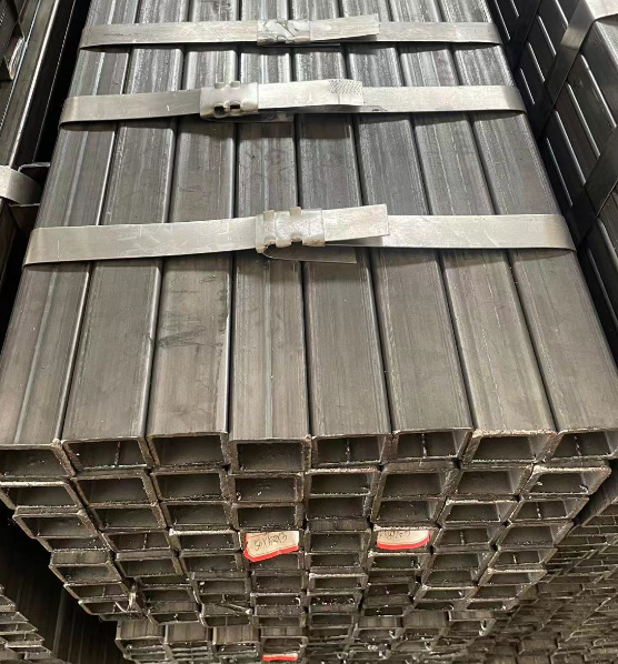 城口工业用梯子 镀锌管焊接梯子 铁梯子方管梯